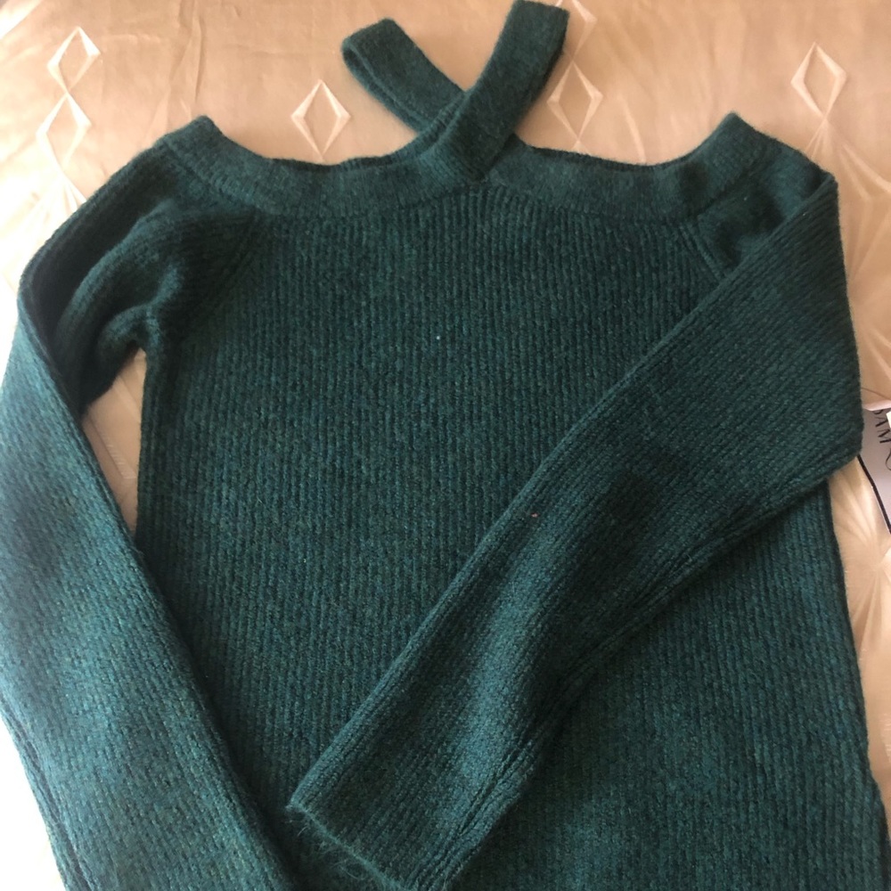 Sam & Jess Sweater Forest green Medium NWT- L/S